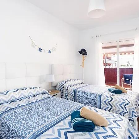 Frontline Starfish With Pool Apartment Puertito de Guimar