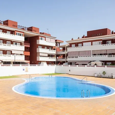 Frontline Starfish With Pool Apartment